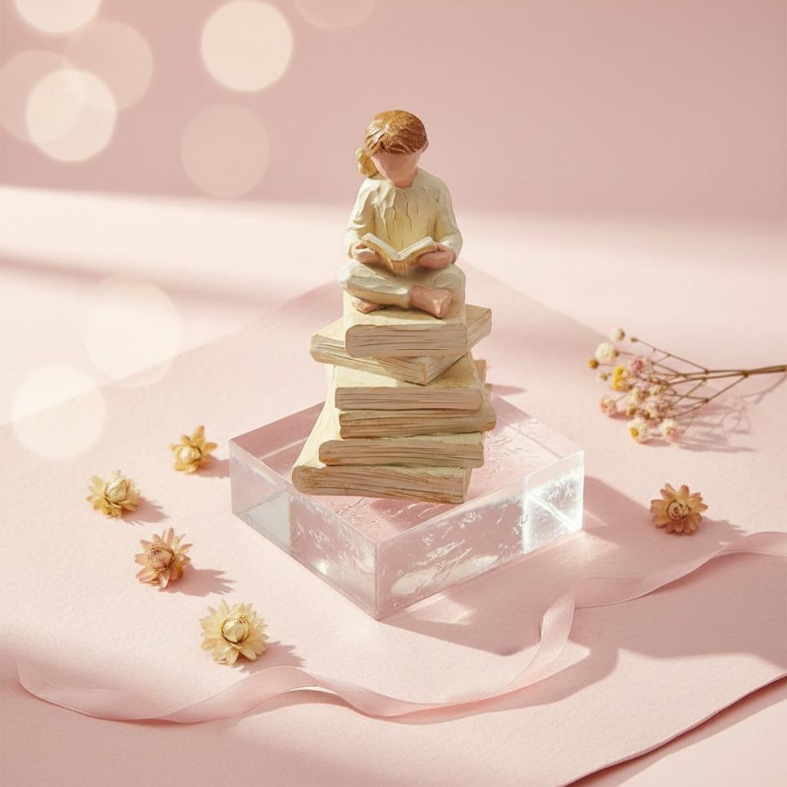 Girl on Books Statue Art Sculp - Resin Art Book ulasan dan harga