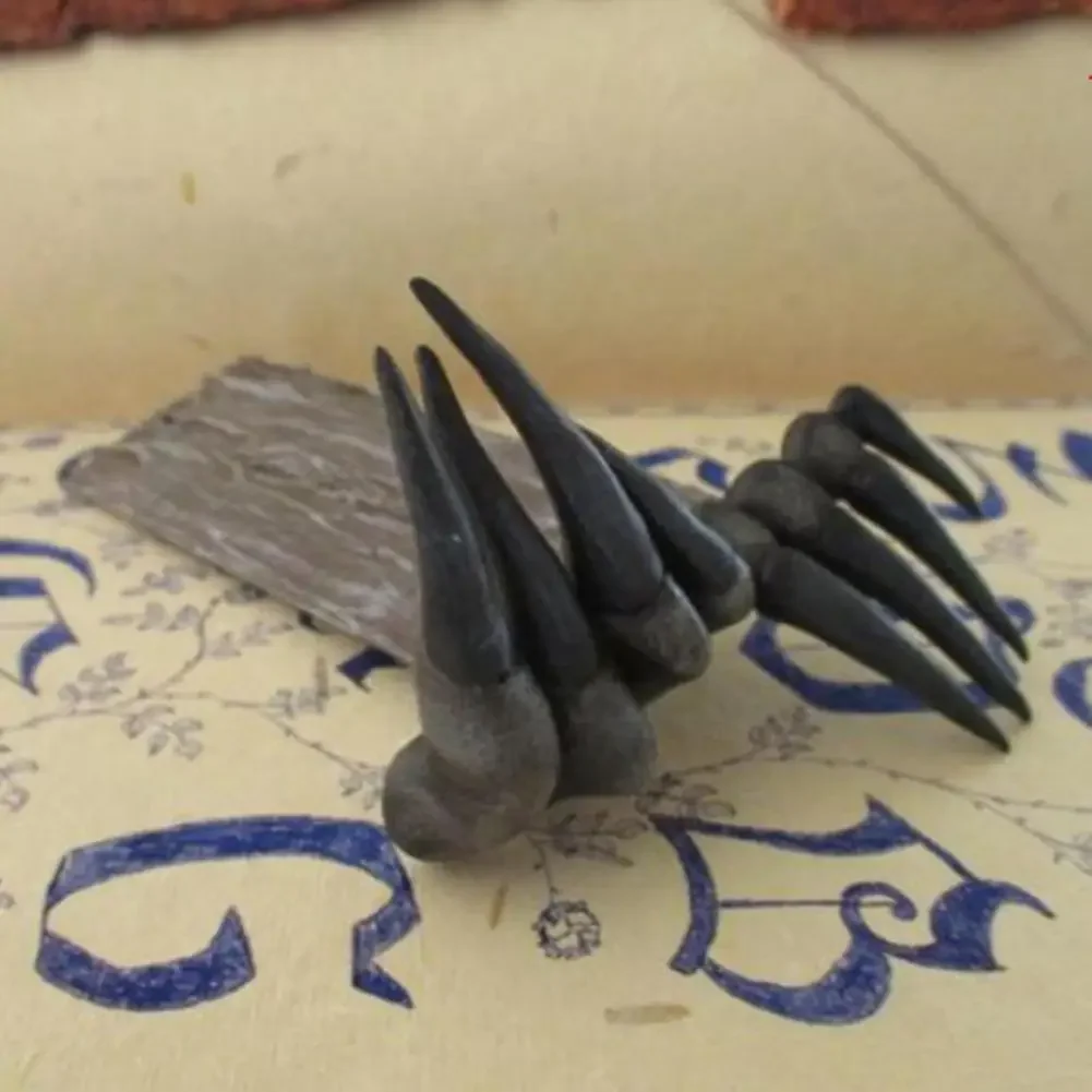 Thriller Devil's Hand Bookmark - Resin Art Book ulasan dan harga